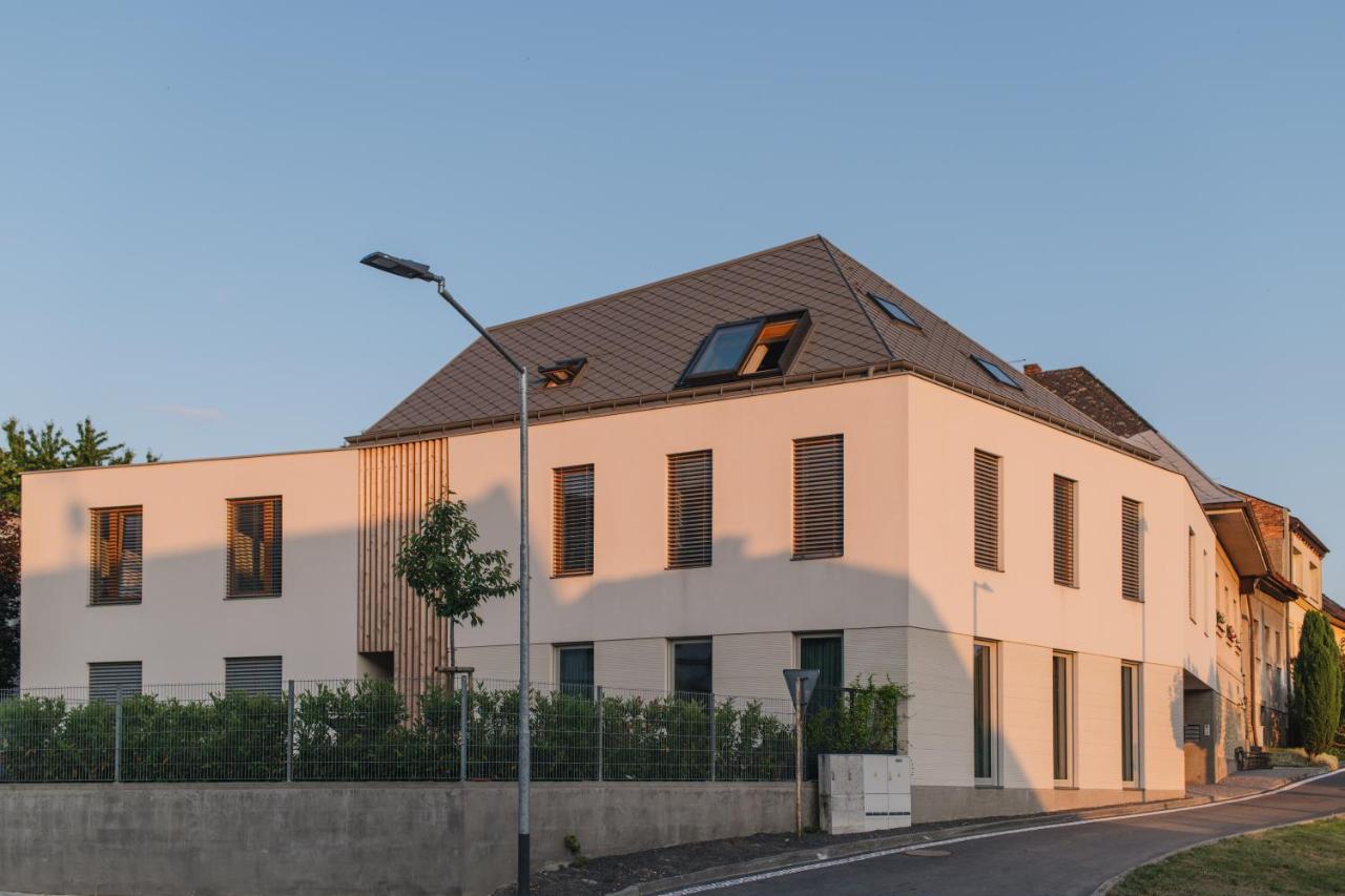 Apartments Marinka 利托米什尔 外观 照片